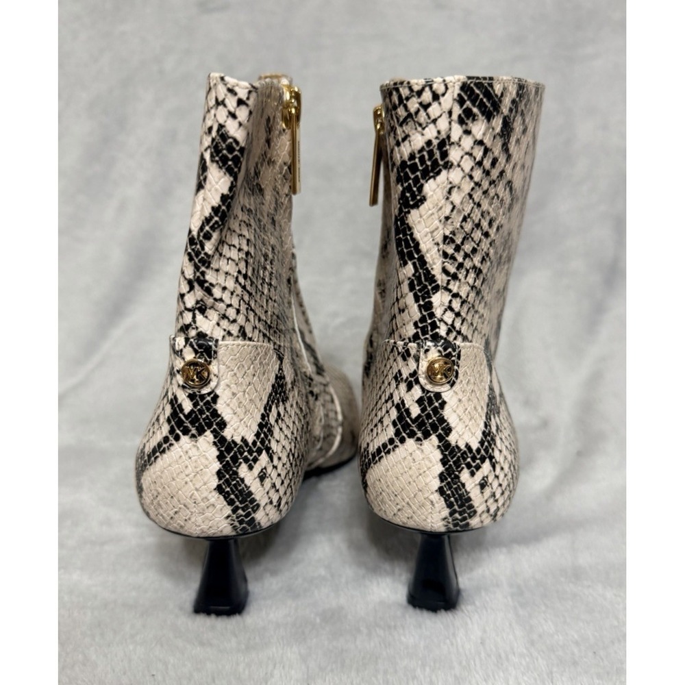 Michael Kors NEW Boots Bootie Snake Print Ankle Boots Kitten Heel SZ 9.5 Black - Picture 6 of 11